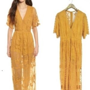 Socialite overlay lace romper